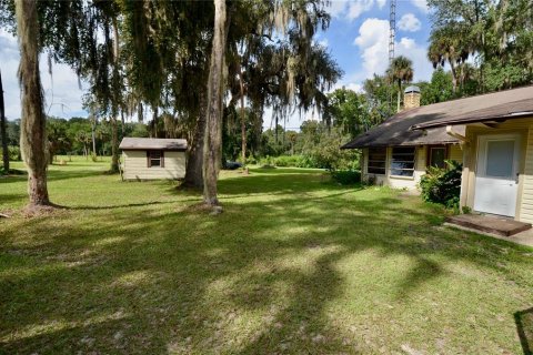 House in Hawthorne, Florida 3 bedrooms, 222.97 sq.m. № 2363931