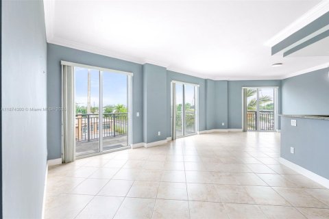 Condo in Wilton Manors, Florida, 1 bedroom  № 1924049 - photo 2