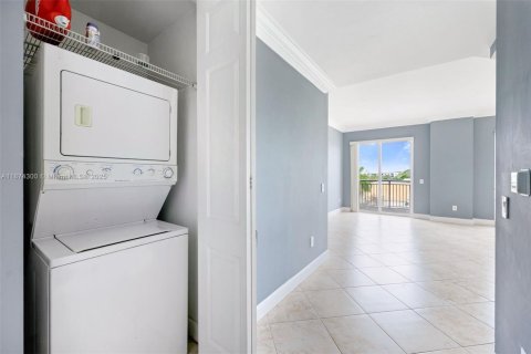 Condo in Wilton Manors, Florida, 1 bedroom  № 1924049 - photo 19