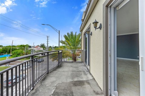 Condo in Wilton Manors, Florida, 1 bedroom  № 1924049 - photo 20