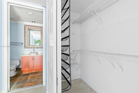 Condo in Wilton Manors, Florida, 1 bedroom  № 1924049 - photo 14