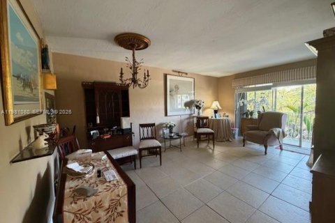 Condo in Miami, Florida, 1 bedroom  № 2045144 - photo 4