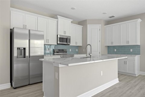 House in North Port, Florida 4 bedrooms, 184.88 sq.m. № 1428880 - photo 10