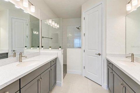 House in Venice, Florida 2 bedrooms, 141.58 sq.m. № 2412732 - photo 20