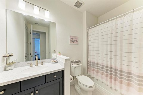 House in Venice, Florida 2 bedrooms, 141.58 sq.m. № 2412732 - photo 25