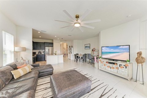 House in Venice, Florida 2 bedrooms, 141.58 sq.m. № 2412732 - photo 14