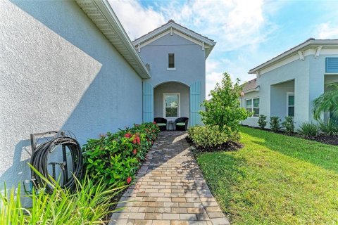 House in Venice, Florida 2 bedrooms, 141.58 sq.m. № 2412732 - photo 4