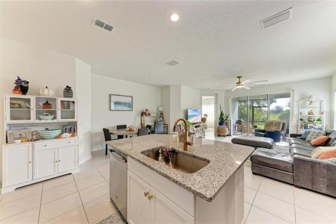 House in Venice, Florida 2 bedrooms, 141.58 sq.m. № 2412732 - photo 12