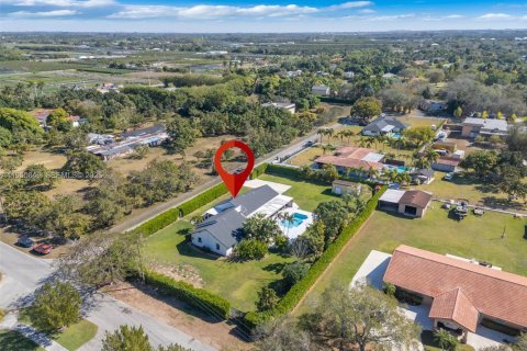 Купить виллу или дом в Хомстед, Флорида 4 спальни, 316.61м2, № 2033454 - фото 25