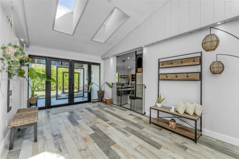 Дом в Хомстед, Флорида 4 спальни, 316.61м2 № 2033454