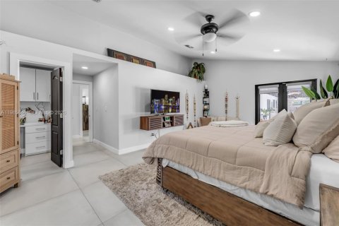 Купить виллу или дом в Хомстед, Флорида 4 спальни, 316.61м2, № 2033454 - фото 18