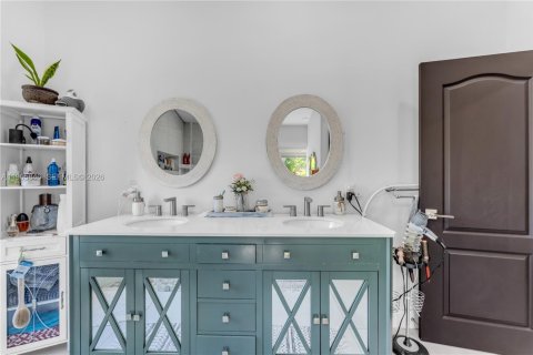 Купить виллу или дом в Хомстед, Флорида 4 спальни, 316.61м2, № 2033454 - фото 20