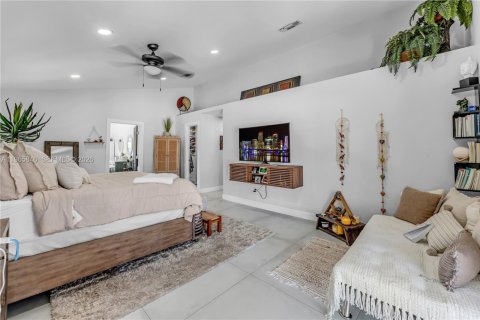 Купить виллу или дом в Хомстед, Флорида 4 спальни, 316.61м2, № 2033454 - фото 19