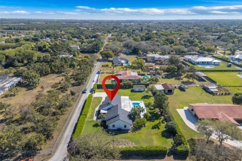 Купить виллу или дом в Хомстед, Флорида 4 спальни, 316.61м2, № 2033454 - фото 26