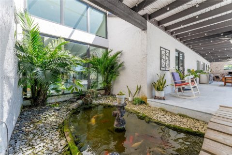 Купить виллу или дом в Хомстед, Флорида 4 спальни, 316.61м2, № 2033454 - фото 2