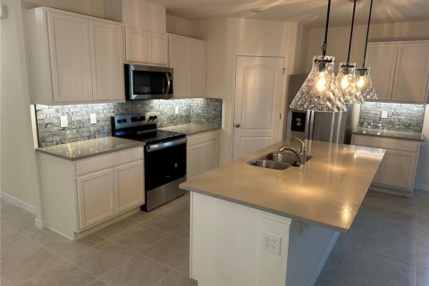 Casa en alquiler en Haines City, Florida, 5 dormitorios, 186.83 m2 № 1870532 - foto 6