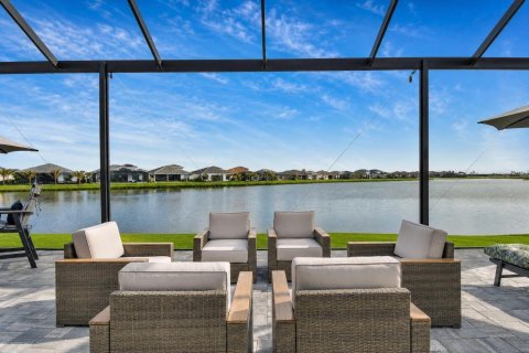Casa en Port St. Lucie, Florida 3 dormitorios, 197.79 m2 № 2271801