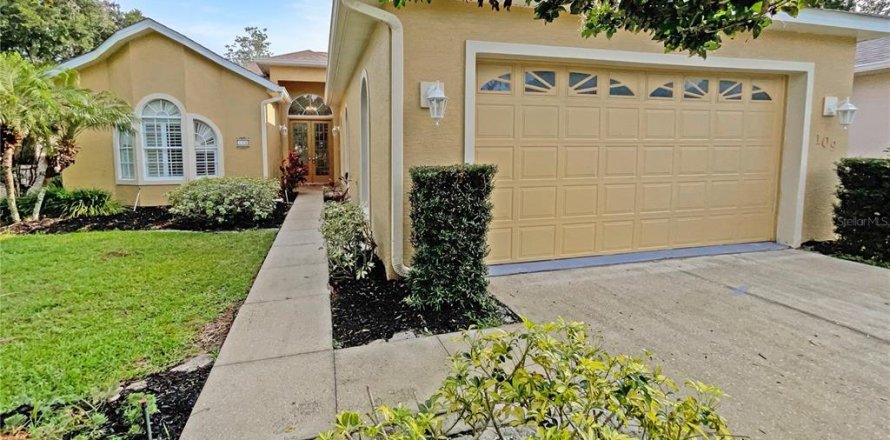 House in Yalaha, Florida 2 bedrooms, 204.29 sq.m. № 1803541