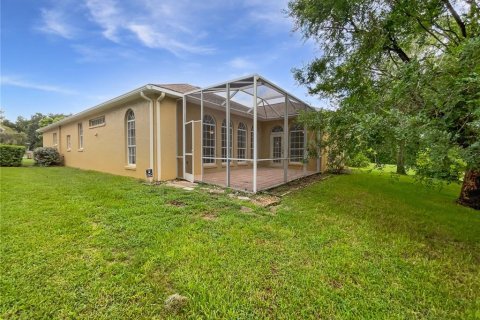 House in Yalaha, Florida 2 bedrooms, 204.29 sq.m. № 1803541 - photo 20