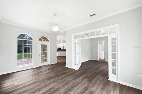 House in Yalaha, Florida 2 bedrooms, 204.29 sq.m. № 1803541 - photo 8