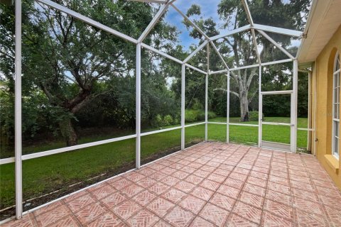 House in Yalaha, Florida 2 bedrooms, 204.29 sq.m. № 1803541 - photo 18