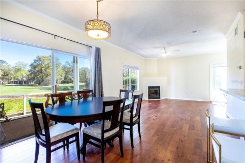 Condo in Gainesville, Florida, 3 bedrooms  № 2129901 - photo 24