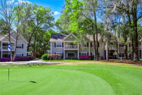 Condo in Gainesville, Florida, 3 bedrooms  № 2129901 - photo 2