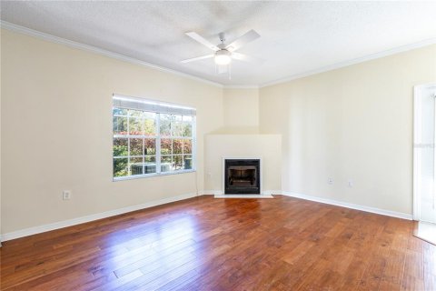 Condo in Gainesville, Florida, 3 bedrooms  № 2129901 - photo 26