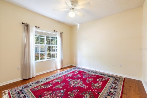 Condo in Gainesville, Florida, 3 bedrooms  № 2129901 - photo 28
