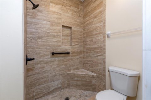 Condo in Gainesville, Florida, 3 bedrooms  № 2129901 - photo 15