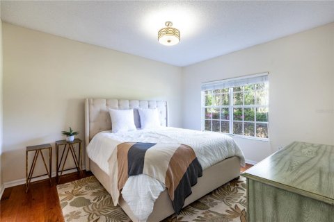 Condo in Gainesville, Florida, 3 bedrooms  № 2129901 - photo 12