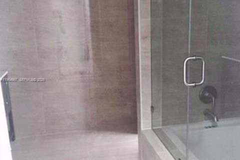 Adosado en alquiler en North Miami Beach, Florida, 2 dormitorios, 137.5 m2 № 2026353 - foto 7