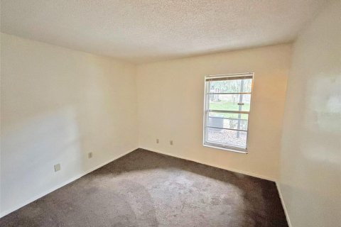 Condo in Tampa, Florida, 2 bedrooms  № 2214226 - photo 19