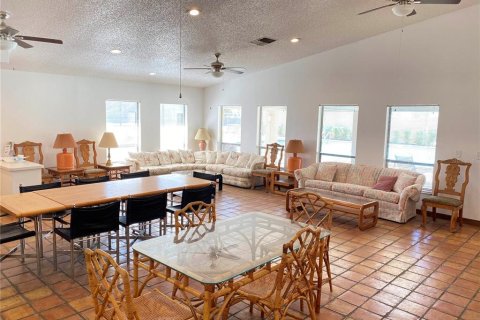Condo in Tampa, Florida, 2 bedrooms  № 2214226 - photo 25