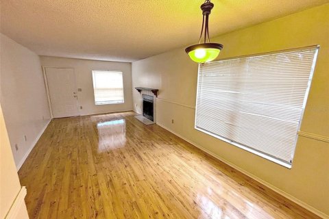 Condo in Tampa, Florida, 2 bedrooms  № 2214226 - photo 2