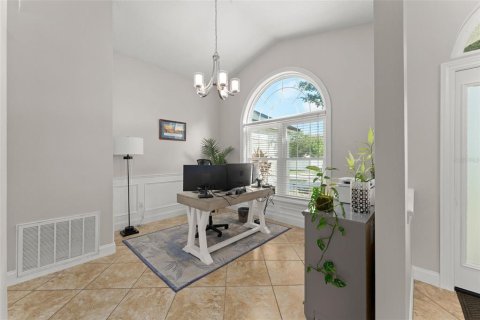House in Davenport, Florida 3 bedrooms, 157.19 sq.m. № 1910565 - photo 5