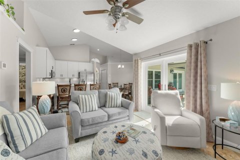 House in Davenport, Florida 3 bedrooms, 157.19 sq.m. № 1910565 - photo 24