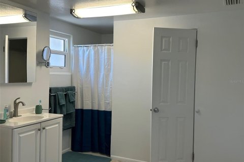 House in Englewood, Florida 3 bedrooms, 122.82 sq.m. № 1387019 - photo 21