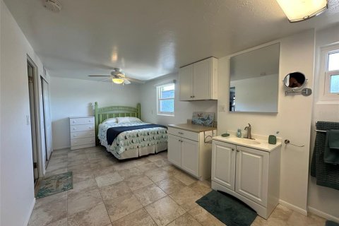 House in Englewood, Florida 3 bedrooms, 122.82 sq.m. № 1387019 - photo 19