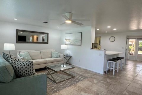 Casa en alquiler en Englewood, Florida, 3 dormitorios, 122.82 m2 № 1387019 - foto 4