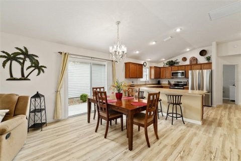Casa en venta en The Villages, Florida, 3 dormitorios, 129.78 m2 № 1820601 - foto 9