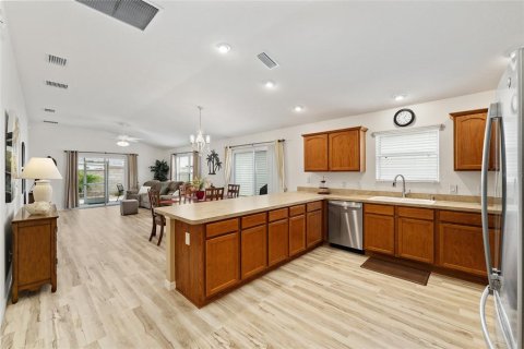 Casa en venta en The Villages, Florida, 3 dormitorios, 129.78 m2 № 1820601 - foto 5