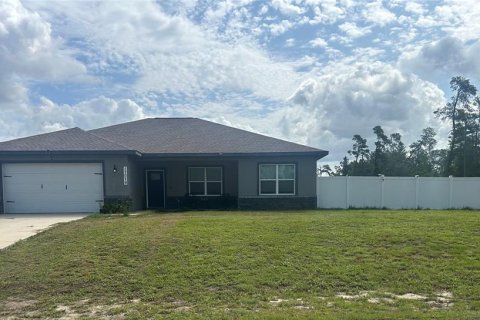 House in Ocala, Florida 3 bedrooms, 151.52 sq.m. № 2303261 - photo 2