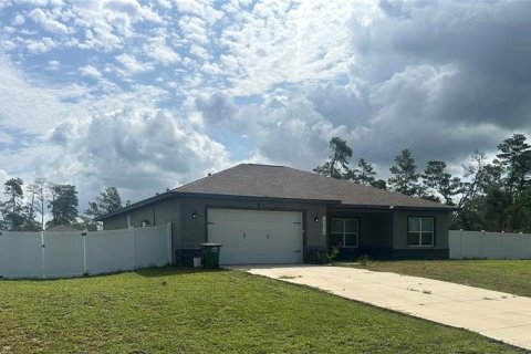 House in Ocala, Florida 3 bedrooms, 151.52 sq.m. № 2303261 - photo 3