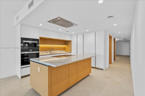 Condo in Bay Harbor Islands, Florida, 3 bedrooms  № 1996012 - photo 9