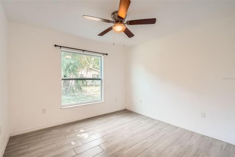 House in Bradenton, Florida 3 bedrooms, 129.97 sq.m. № 1793981 - photo 18