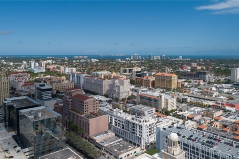 Condo in Coral Gables, Florida, 2 bedrooms  № 2060906 - photo 28