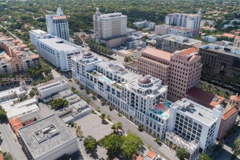 Condo in Coral Gables, Florida, 2 bedrooms  № 2060906 - photo 29