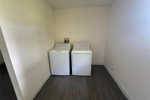 Apartamento en alquiler en Clearwater, Florida, 2 dormitorios, 69.68 m2 № 1851835 - foto 11