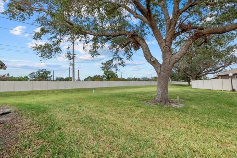House in Nokomis, Florida 2 bedrooms, 100.15 sq.m. № 1717689 - photo 28